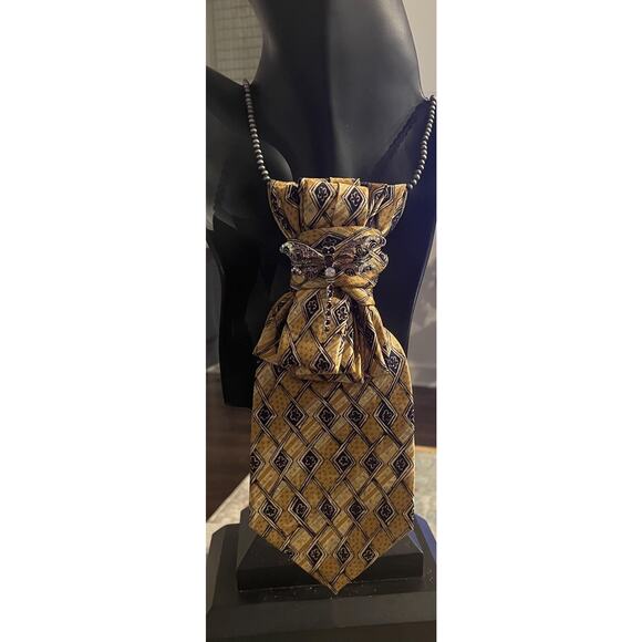 The Re-Imagined Vintage Gold/Dark Blue Tie & Dragonfly Brooch (for a Necklace) - Picture 1 of 9